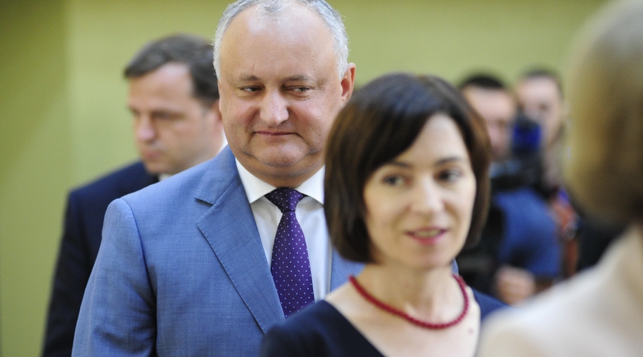 Локомотив Молдовы: лидер и идея. Противостояние Санду и Додона
