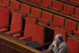 Демократическая партия покинула зал заседания парламента