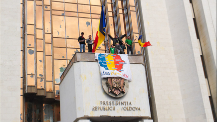 Старая история (обзор нового учебника «История Румын и Всеобщая история»)