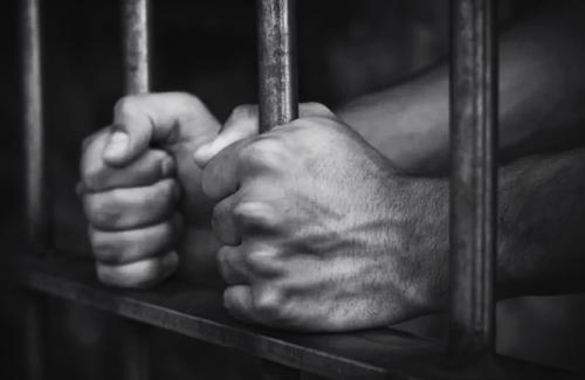 Про Платона: Сколь веревочке не виться, а конец все равно будет.