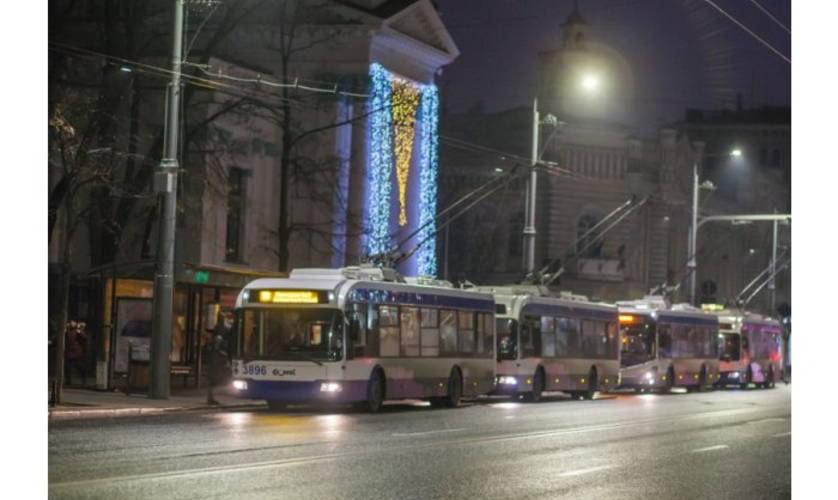 В новогоднюю ночь общественный транспорт будет работать по продленному графику