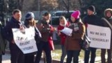 Перед зданием парламента прошла акция протеста