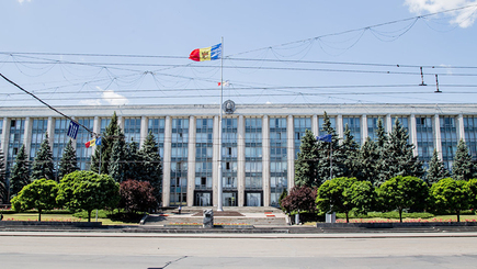 А.Слусарь: 