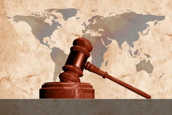 Судьи уходят потому, что боятся: за ними тоже  могут прийти!