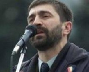 Рошка обещает вывести на площадь сотни тысяч протестующих