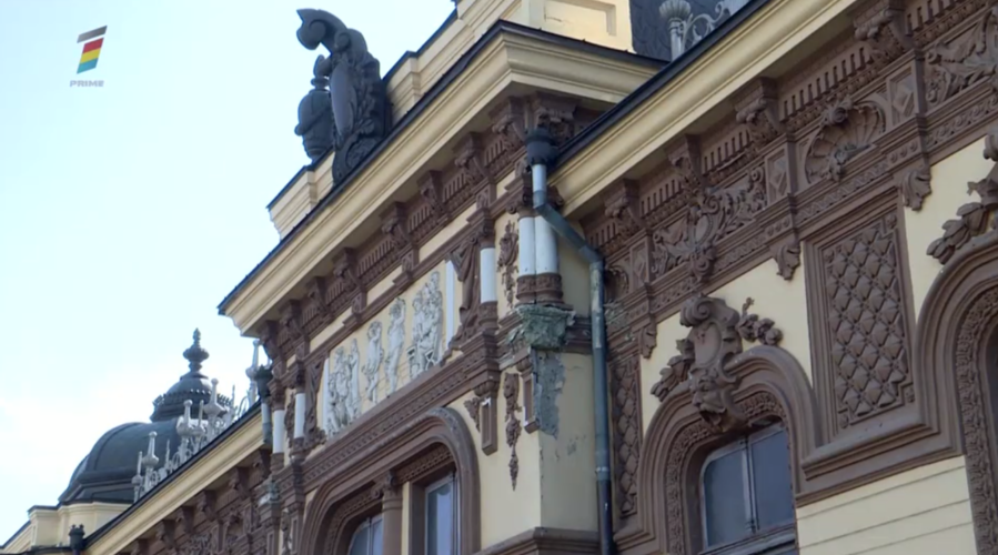 Жемчужина превращается в руины: реставрация Дома Херца в столице проведена с фатальными для строения нарушениями