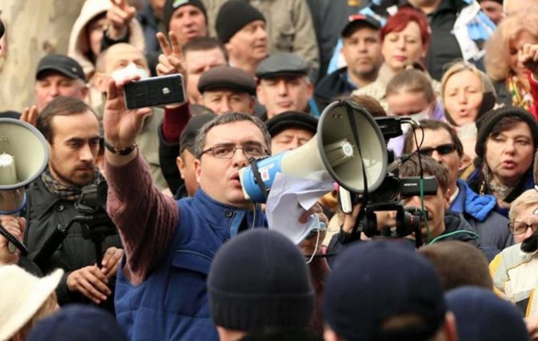 Все проходит. Пройдёт и это явление, под названием «Ренато Усатый».