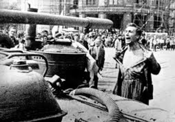 Исполнилось 52 года со дня советского вторжения в Чехословакию...