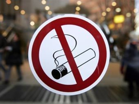 В Узбекистане полностью запретили рекламу алкоголя и табака