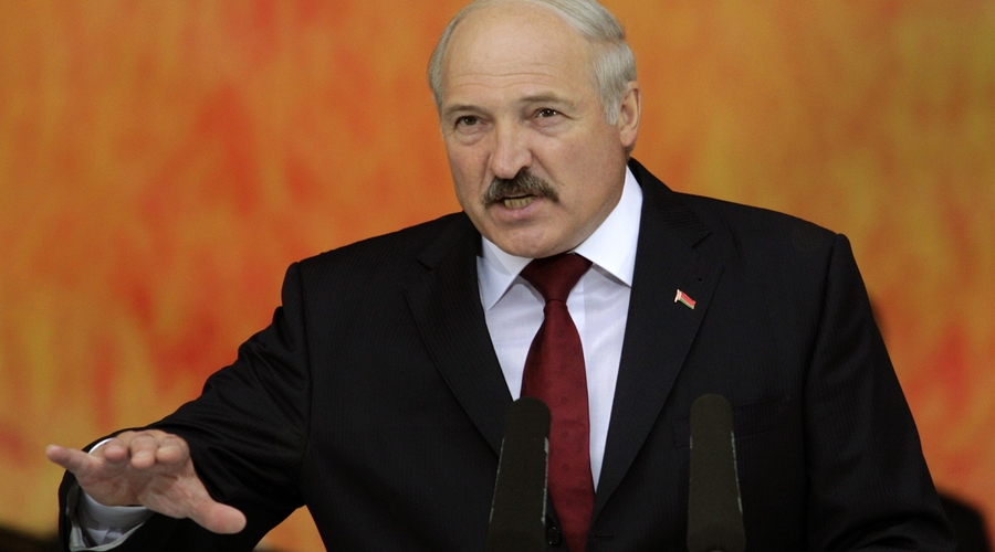 Лукашенко заявил о нежелании быть «мальчиками на побегушках» у России