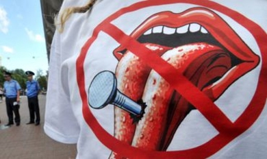 CReDO:  