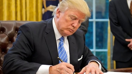 Трамп подписал закон о новых антироссийских санкциях