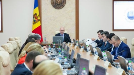 Правительство Филипа смогло справиться с большинством вызовов