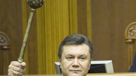 Янукович исчез в неизвестном направлении. Власть в Украине перешла к Верховной Раде