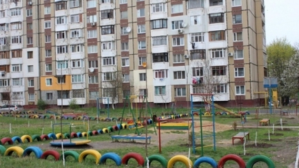 Власти начали ремонт столичных дворов