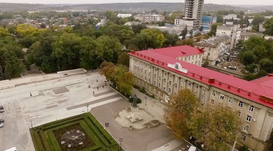 А воз и ныне там. Как и Бельцы.