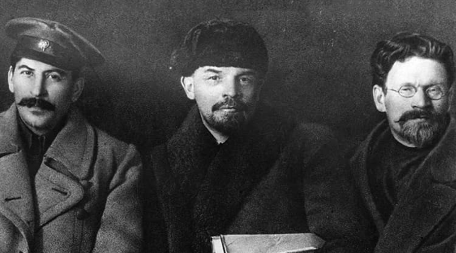 Лето 1921 года. Со дня прихода большевиков к власти: три года и восемь месяцев