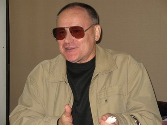 Интересы партии превыше всего?