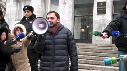 Марк Ткачук: «У генпрокурора не хватит мужества уйти в отставку, поэтому его вышвырнуть должно общество»