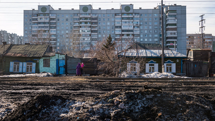В России выросло число предпочитающих личное благополучие величию страны