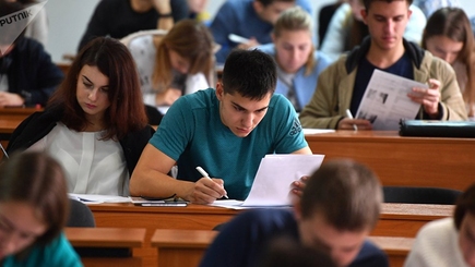 Молдавские вузы переходят на смешанную форму обучения из-за коронавируса. Подробности