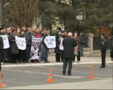 Откровения Гимпу: Молдавских депутатов поразила глухота