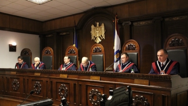 КС: судебные решения, признающие вину государства, должны исполняться незамедлительно