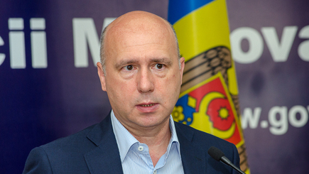 Премьер-министр Павел Филип совершит визит в Киев