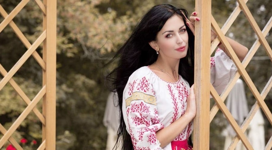 Гагаузская красавица Нина Димогло полюбила молдавскую ию!