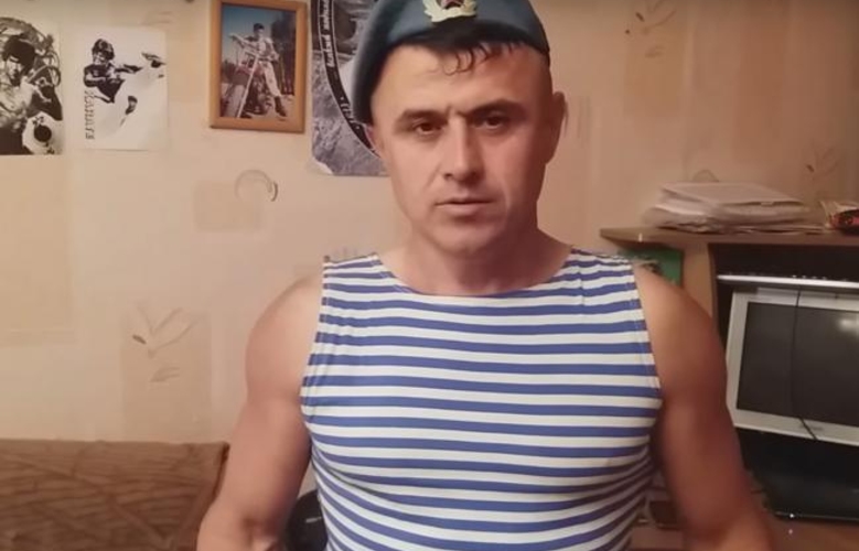 Критиковавшего Путина «дикого десантника» посадили на три года