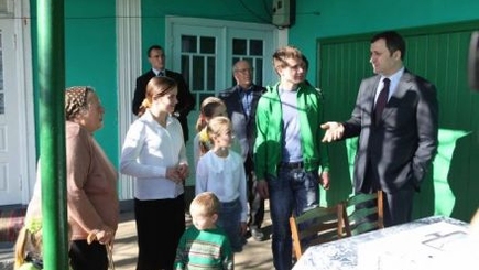 Простой рецепт от Влада Филата: Как депутаты могут сделать своих избирателей счастливыми…