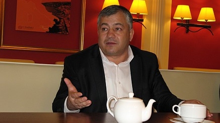 С    кем,  за  что и почему  борется Николай Дудогло