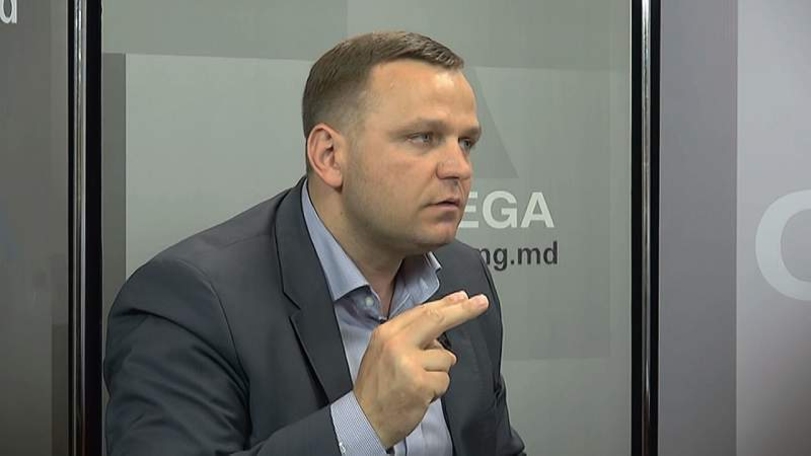 Нэстасе отправился в свободное падение