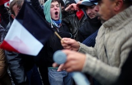 Рим и Париж вышли на протест