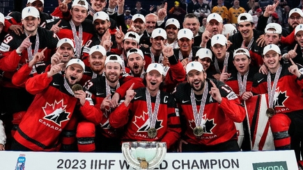 Сборная Канады выиграла чемпионат мира по хоккею