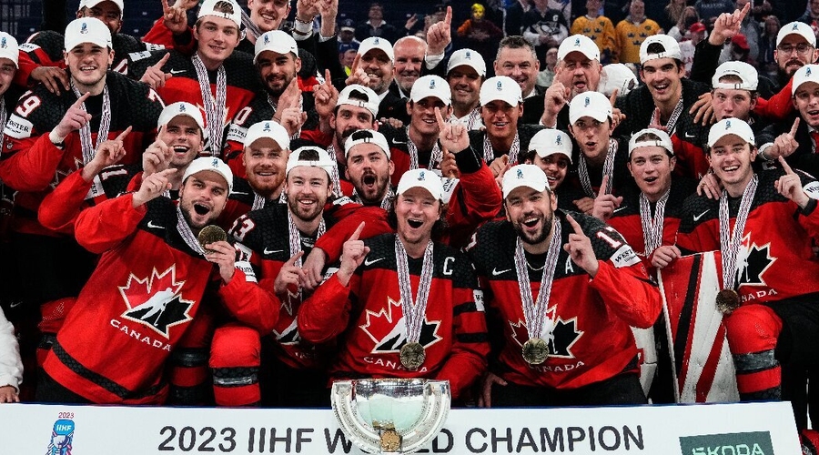 Сборная Канады выиграла чемпионат мира по хоккею