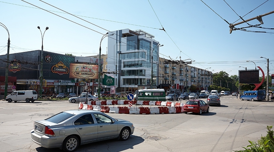 В Кишиневе появится еще 2 перекрёстка с  круговым  движением