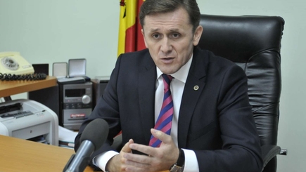 Чиновникам повысят оклад уже в текущем году