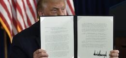 Трамп освободил американцев от налога на зарплаты