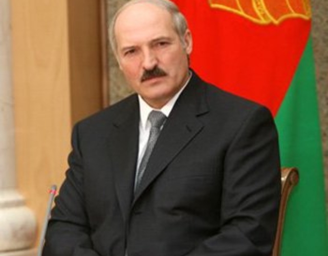Лукашенко обещает Евросоюзу ответные санкции и обвиняет политиков в неадекватности.
