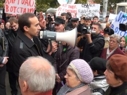 Общенациональный митинг протеста у стен парламента. Народ  Молдовы требует отставки «Альянса за евроинтеграцию»