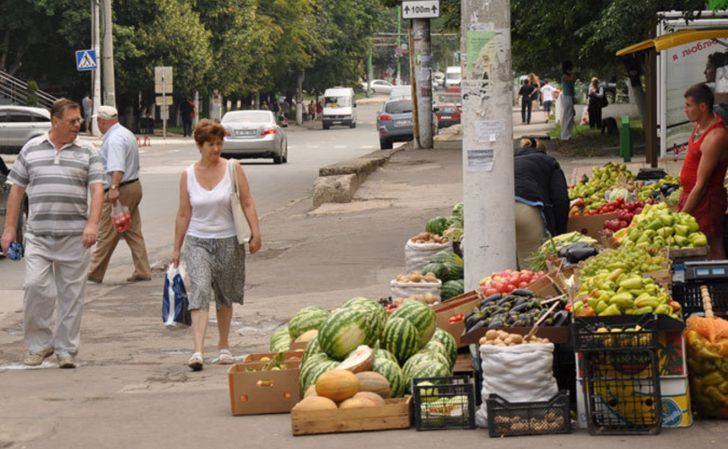 На Буюканах исчез стихийный рынок