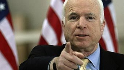 Маккейн сравнил Путина с Гитлером