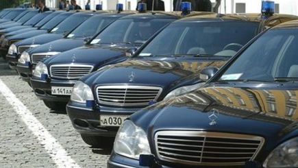 Коммунисты и либдемы – владельцы самых дорогих авто