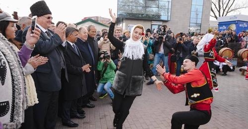 Как Ирина Влах обскакала Майю Санду