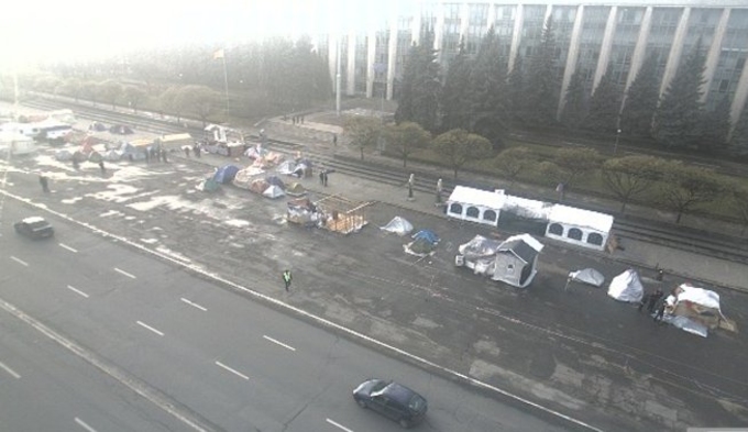 Погода против палаточных городков