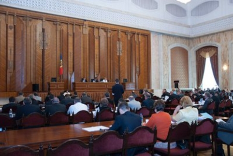 Парламент принял в 2 чтениях закон о бюджете