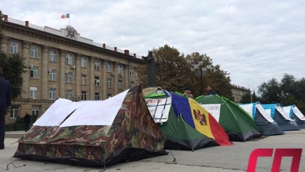 В Бельцах протестуют против Ренато Усатого