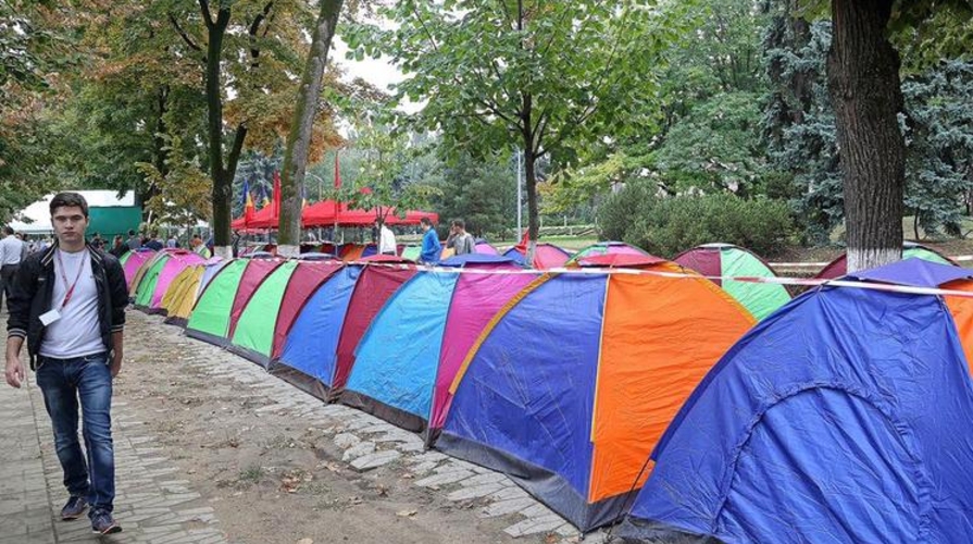 Палаточные городки попали отдельной строкой в государственный бюджет