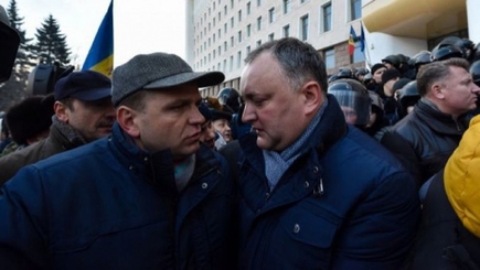 Нэстасе спасет Молдову от социалистов
